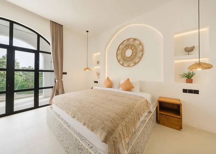 別荘 Tropical 2br W/ Rooftop & Private Pool ウンガサン