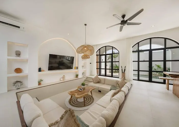 Tropical 2br W/ Rooftop & Private Pool Vakantiehuis Ungasan