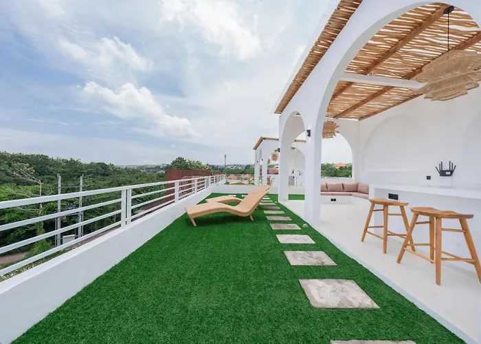 別荘 Tropical 2br W/ Rooftop & Private Pool